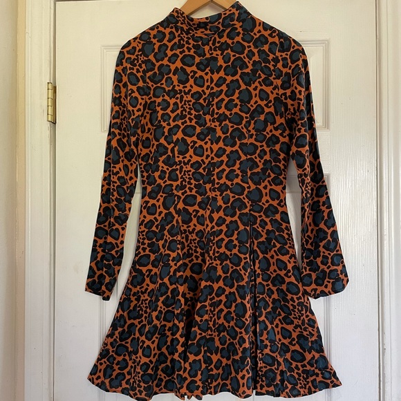 Topshop Dresses & Skirts - TOPSHOP animal print dress